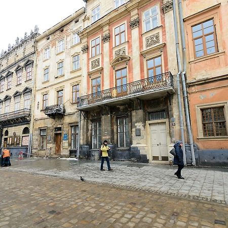 Vip Апартаменти Ван Гог На Площі Ринок ลวีฟ ภายนอก รูปภาพ